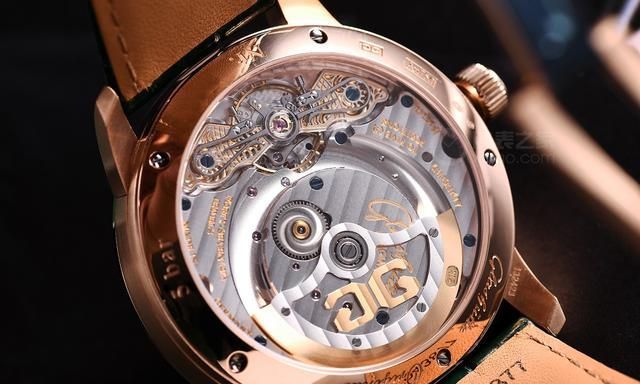 腕间的绿意 来看看格拉苏蒂原创的新绿表