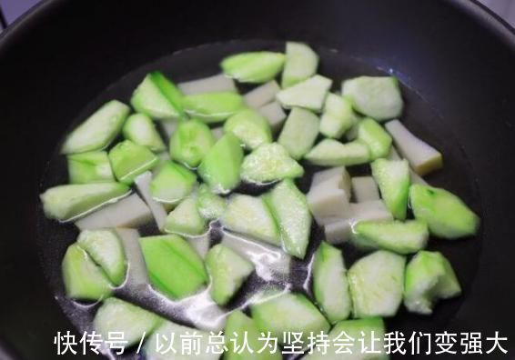 谷壳|脂肪最怕这汤,早晚喝一些,清肠刮油,肚腩消失了,腰围瘦回S码