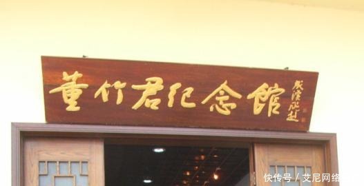 家境贫寒,她被父亲卖去青楼,坚持原则多年,提出3个条件嫁豪门