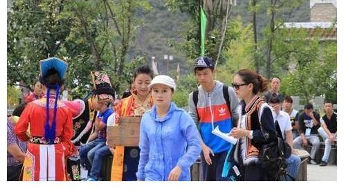 主持|央視女主持房月婷：35歲上《非誠勿擾》1小時成功牽手，今怎樣