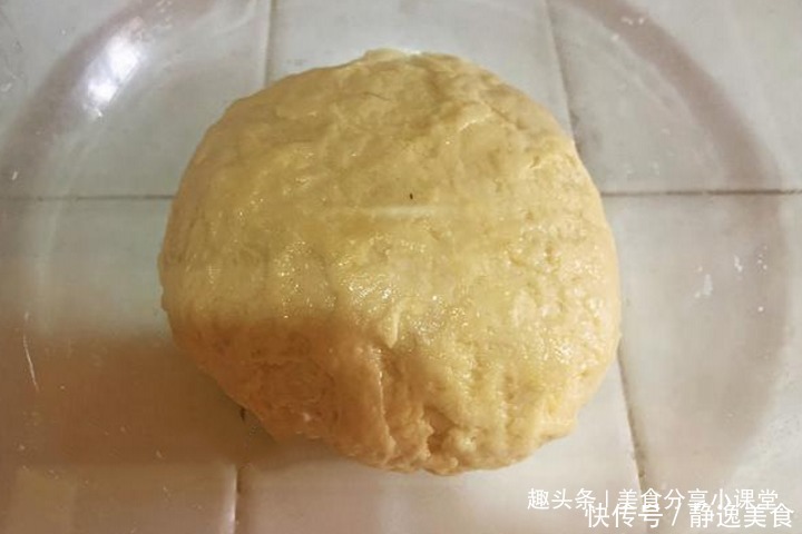 想吃麻花别再出去买了,试试此做法,外酥里软,零添加,特好吃