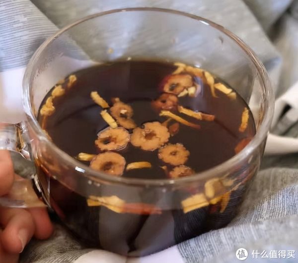 黑芝麻丸|提醒女孩子:少吃辣条,多囤这5种零食,好吃又养人,告别黄皮