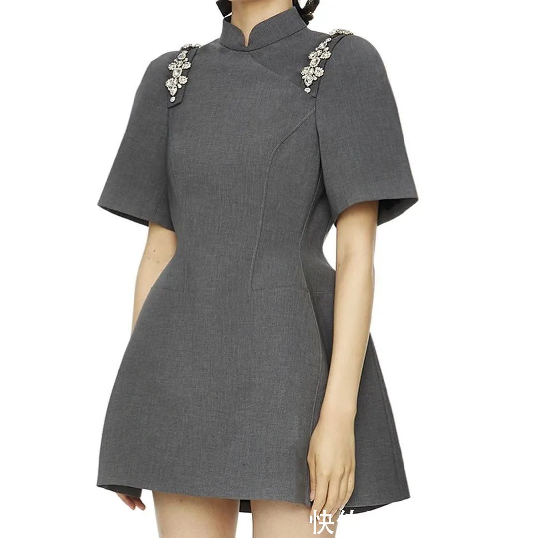 新中式风|穿旗袍、戴玉石、玩发簪...新中式风是时候逆袭了