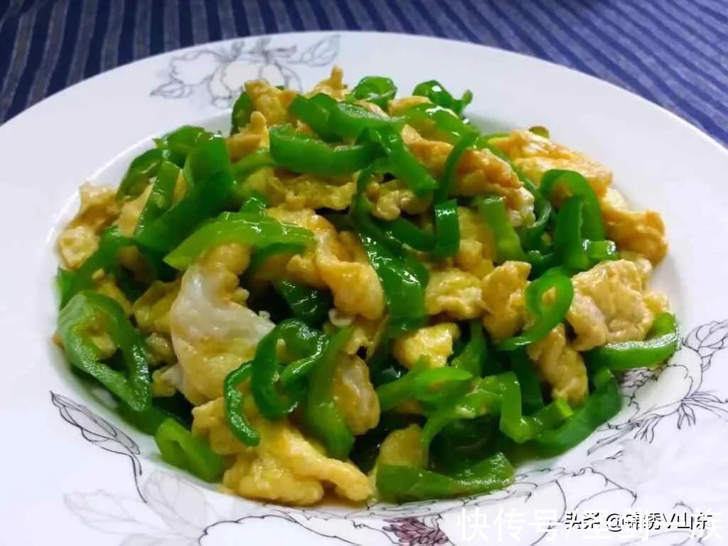 去战友家串门，战友点了十二道菜招待，都是我们爱吃的