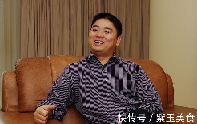相片|刘强东年轻时的相片，看了让人心酸，网友感叹：这才是白手起家