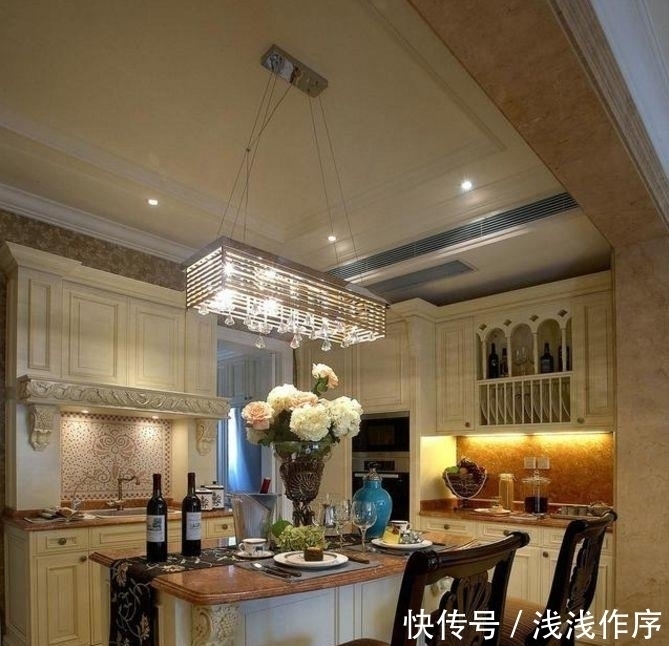 石材|参观网恋男友家600㎡别墅,一进门我就被吓到了!果断选择分手!