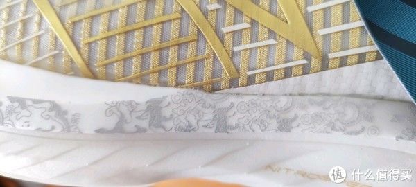 挑灯论鞋|闲来挑灯论鞋 篇六十四:痛点小改,渐趋无敌——C202gt奥运配色开箱及对比