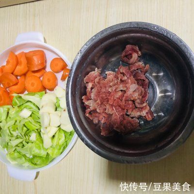  宠物食谱之牛肉蔬菜罐头