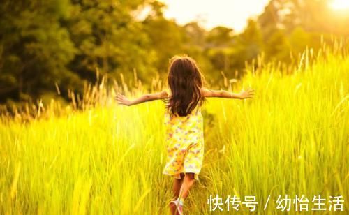 出息|长大后有出息的孩子,大多有这些特点,成绩好坏无关紧要