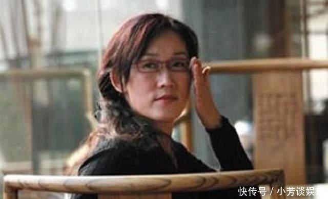 争议|“梨花教主”赵丽华,作诗引韩寒炮轰,大骂李敖引发争议