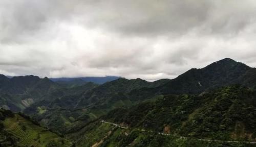 盘点被称为皖南天路的三大盘山公路，穿山越岭串起古徽州一半美景！