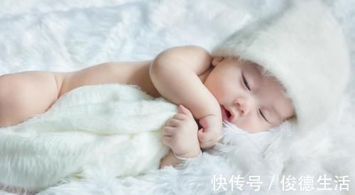 家长|宝宝3岁前,这3样东西要戒掉,家长可不能心软