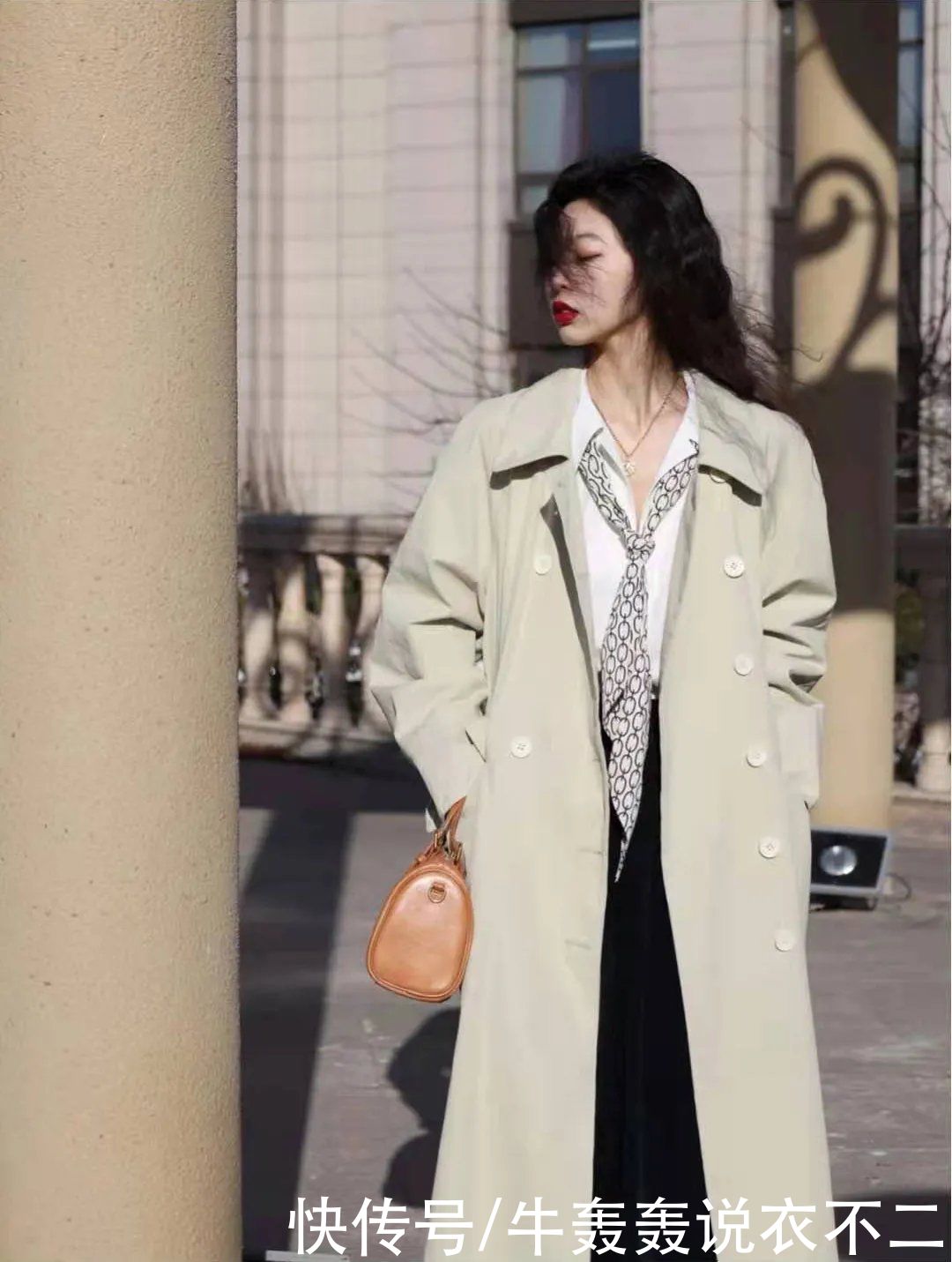 一件基础款衬衫如何穿不呆板？“一衣五穿”搭配思路