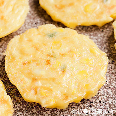 芝士玉米饼竟然这么好做？你一定得学学