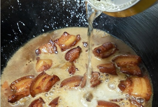 爱吃红烧肉的你，不要错过，一口一块，两斤根本不够吃