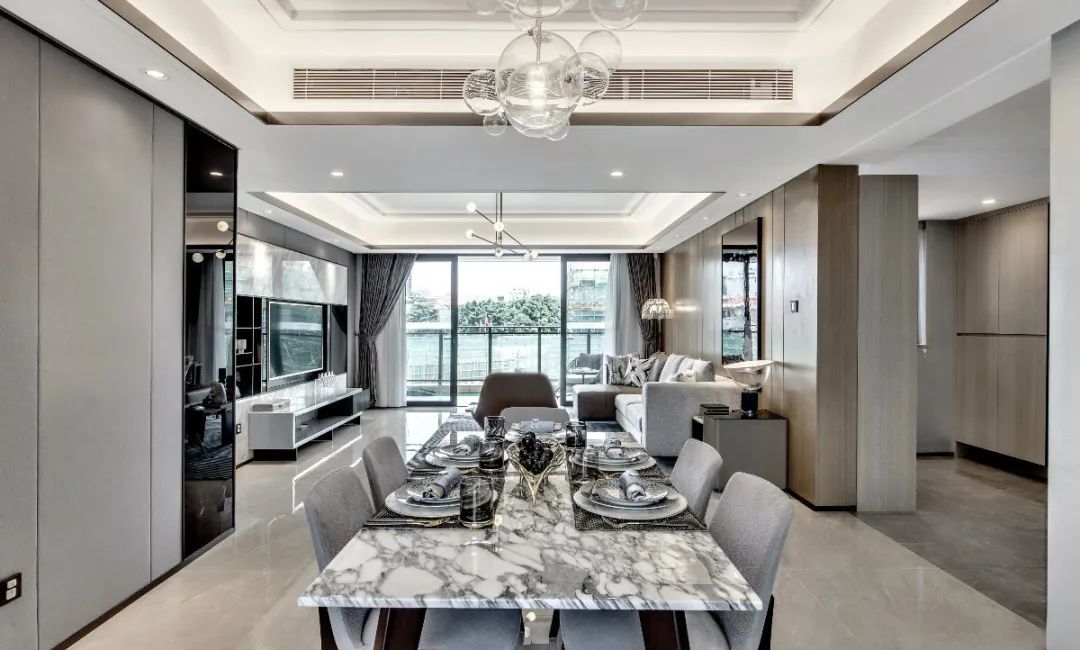 灰色|180㎡现代,硬包与木饰面,舒适精致的软装,营造优雅的档次感