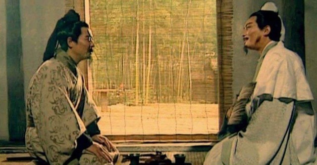 落魄|诸葛亮出山时,为什么一定要选择落魄的刘备,孙权和曹操不香吗?