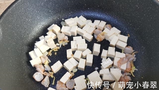 裙带菜|它是“碱性食物之王”,也是天然高钙菜,5块钱做一锅,全家都爱