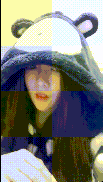 |搞笑gif:对于这种长着虎牙的妹子没有一点抵抗力,哈哈哈