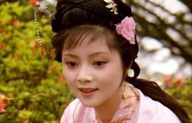 薛宝钗!林黛玉究竟因何而死?是宝钗送的燕窝有毒,还是王夫人的人参无效