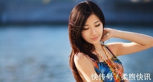 沉影@无力挥毫凝伫处,沉影寒潭月似钩;犹对孤灯语,泪眸飞溅一窗愁