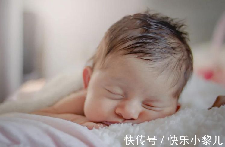 宝妈|宝宝夜间醒很多次是怎么回事?原因可能有很多,并不只是饿了