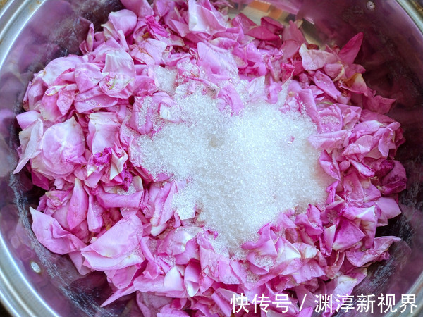 玫瑰花酱|女人喝了这碗羹,皮肤不再干燥,补气养血,经常吃面色红润有光泽