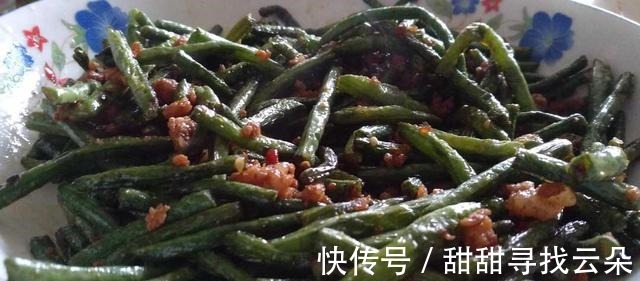 豇豆|用肉沫炒出来的豇豆角，又鲜又嫩，很有滋味，吃起来味道好极了！