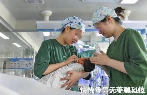 羊水|新生儿出生后的10多分钟,到底在“折腾”些啥其实他比妈妈忙