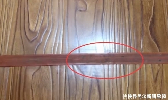 污垢|门口撒一把食盐，很多人都不清楚有啥用，还好知道的早，方法真棒