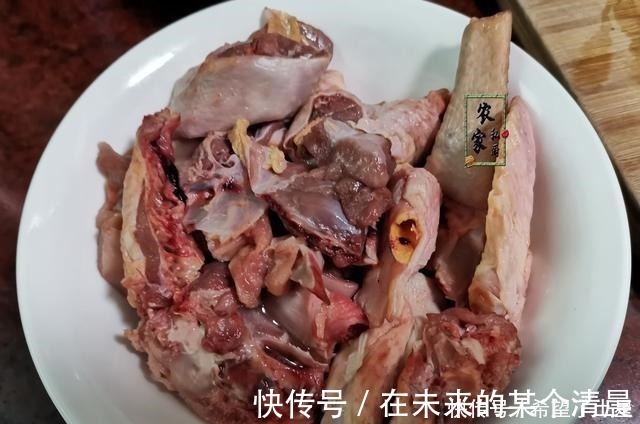 人参|它和鸡肉是绝配,有钱人常吃,大补营养极高,家里有条件买点炖汤