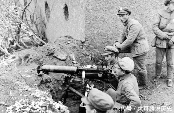 黄克诚|黄克诚与好友分道扬镳，27年后成大将，好友不知所终