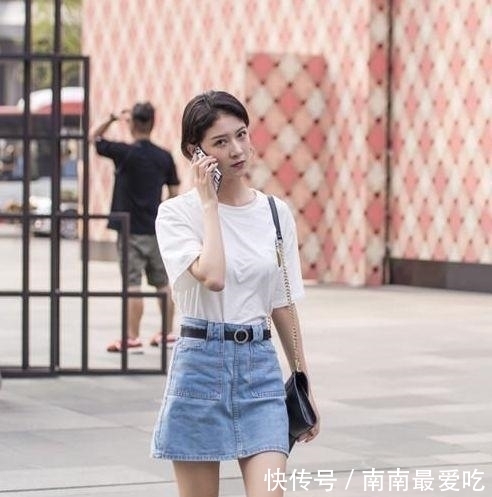 街拍:百看不厌的美女,丰盈饱满韵味十足,凸显优美身材