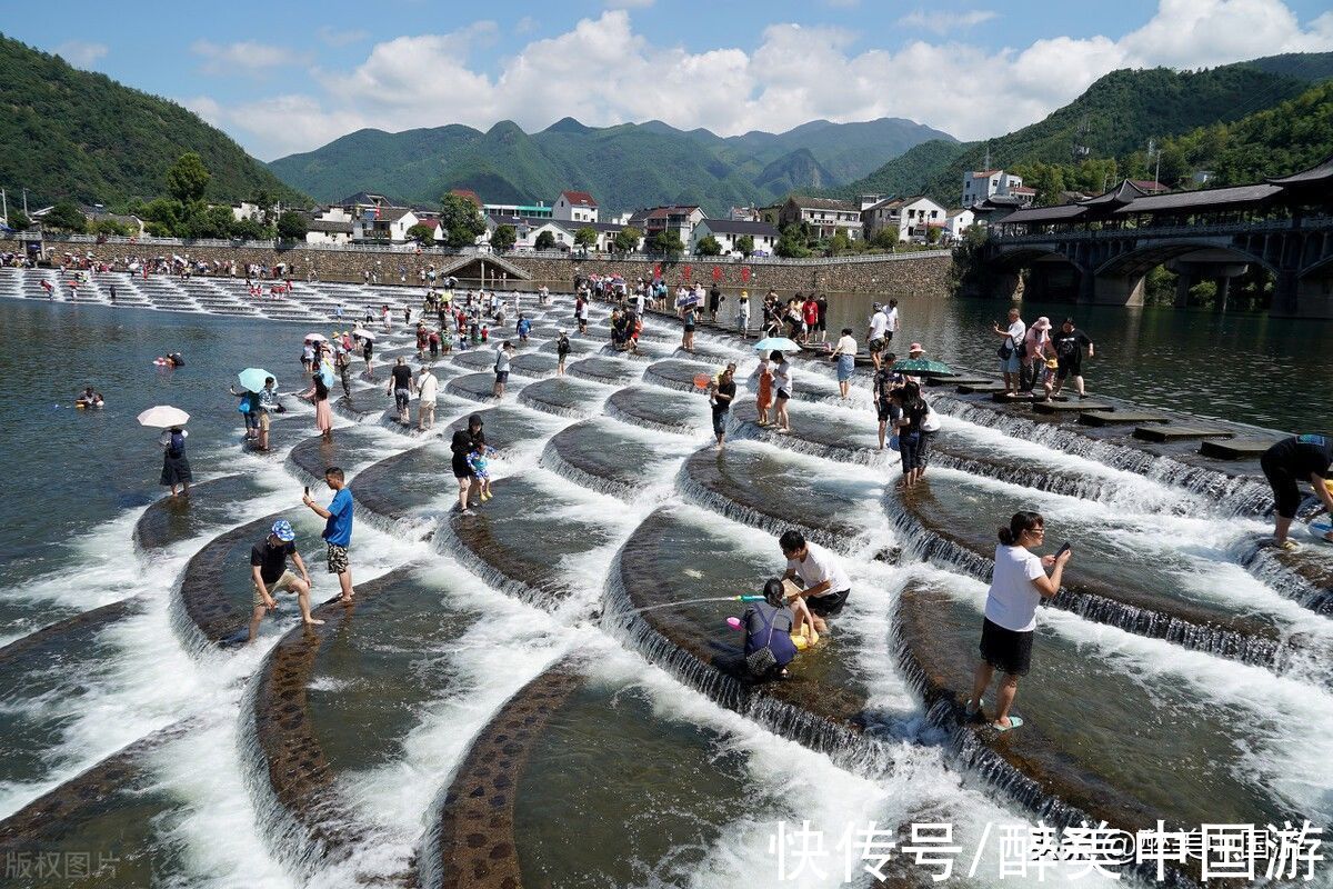 甲天下|探访富阳龙鳞坝景区，属于一个比较热门的小众景点，好玩还免费