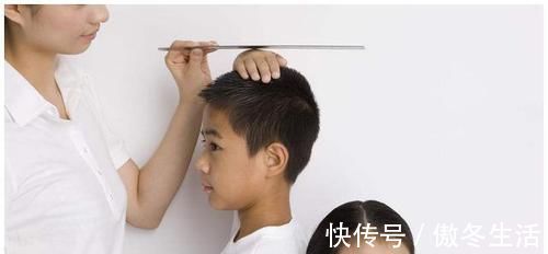 毛病|孩子矮是“惯”出来的这些毛病不纠正,爸妈再高孩子也是小矮人