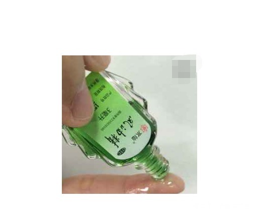 丁香粉|把风油精滴到肚脐会有什么变化，女子连滴两个月，医生都服了