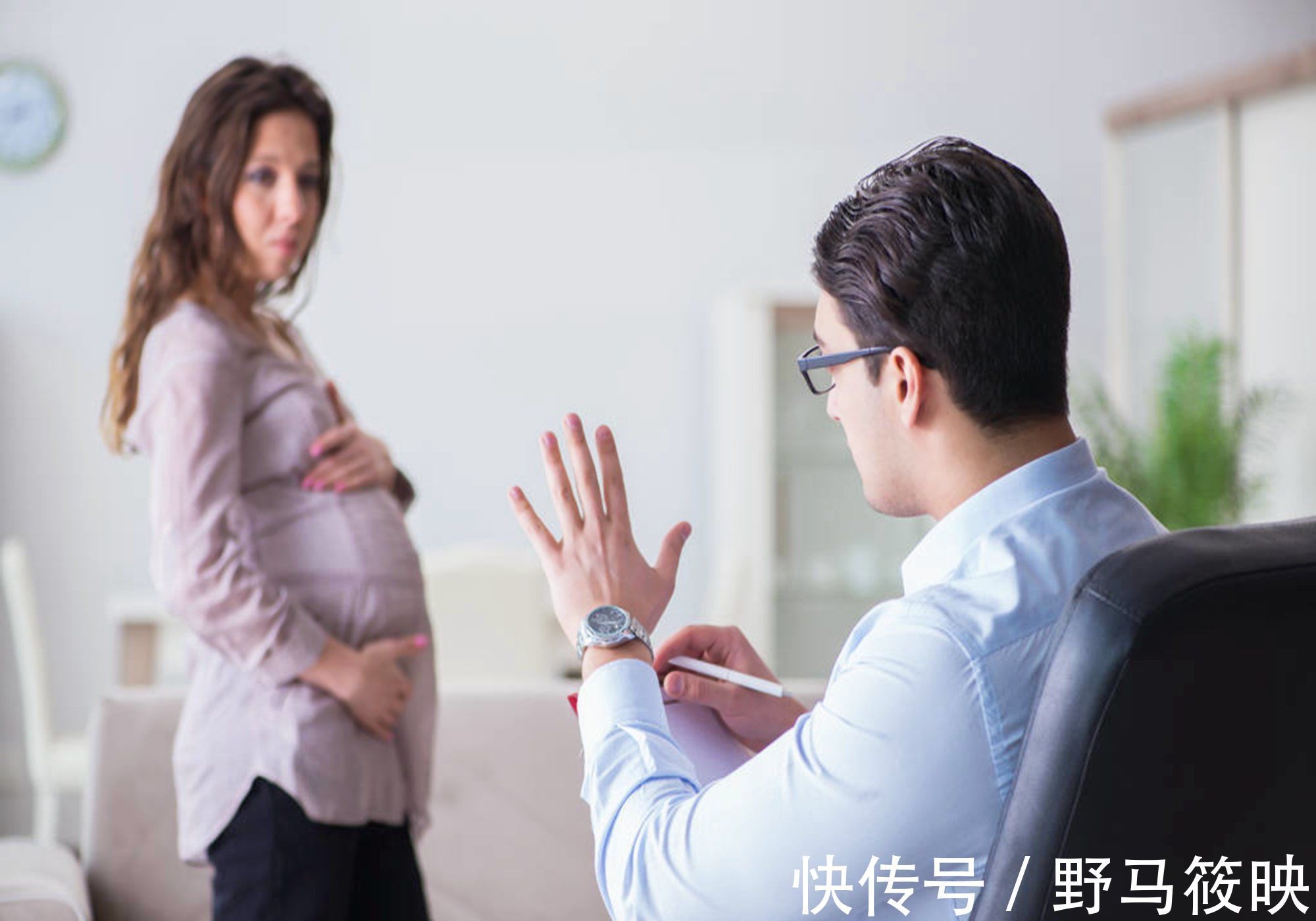 顺产|体验过一遭顺产分娩，才明白为何“产房无尊严”，咬着牙忍受