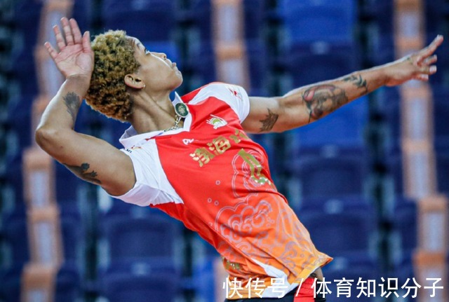 国家队|中国女排新队长将出炉!恭喜李盈莹,她或成为2022年国家队队长!