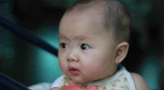 大骨汤|儿科医生坦言3种汤别再给娃喝了,慢慢“拖垮”娃脾胃,别大意