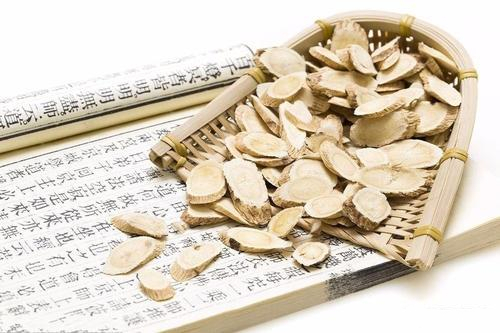 血压计|高血压人能不能喝黄芪水医生辟谣先弄清这几个事情