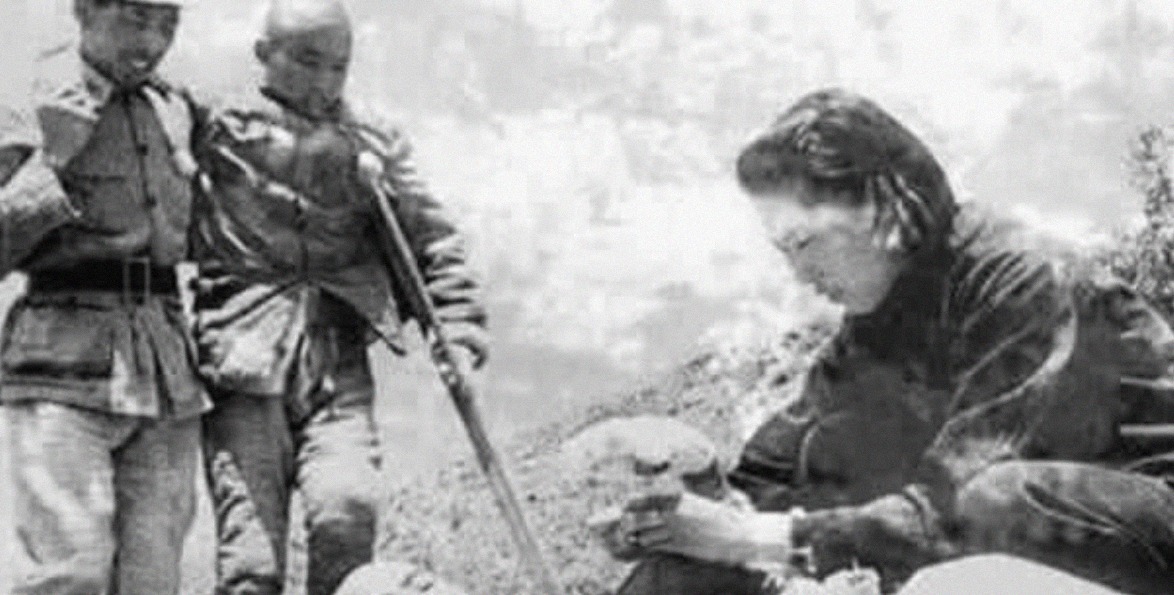 伤兵|日本投降后伤兵被弃，河南老农收留照料其47年，日本兵怎样报答？