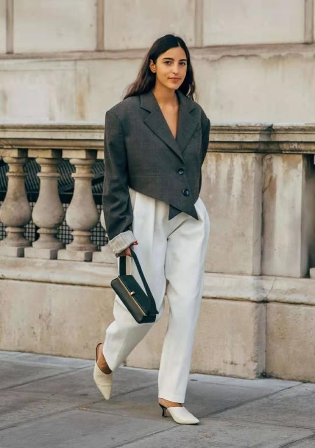 烟管裤搭配什么“鞋子”好看？建议选这4种鞋，时髦显瘦又显腿长