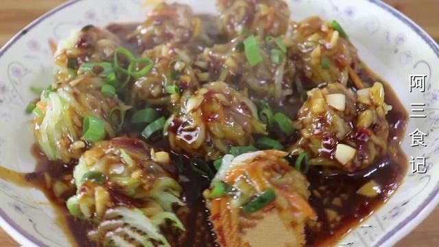 天冷了，宁可不吃肉，也要吃这道菜，个个晶莹剔透，营养又解馋