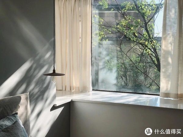 开窗|家有鸡肋飘窗怎么办？这些实用改造方式，空间颜值质感全翻倍！