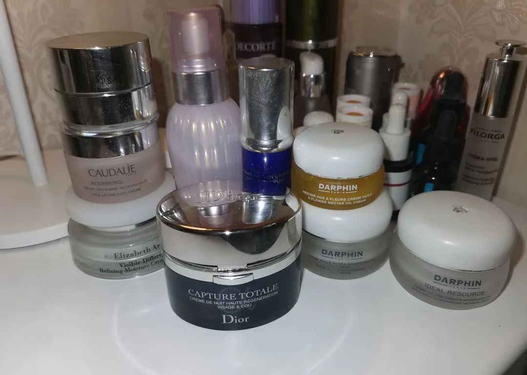 秋季 曾经,我以为护肤品用完了才用换……现在,极度后悔中……