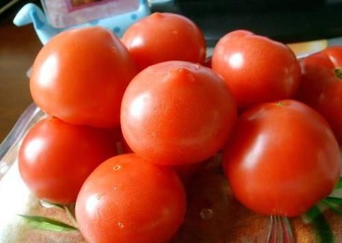 西红柿|吃了对皮肤好的食物,推荐多吃,预防色斑、缓解皱纹、预防衰老