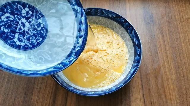 肾上腺皮质激素|鸡蛋和南瓜这样做,滑滑嫩嫩,营养美味,补铁补锌,老少都爱吃