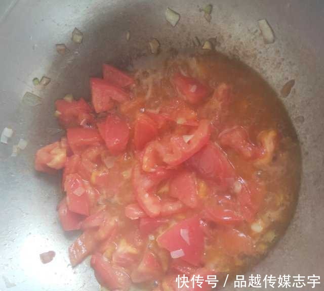 此款|酸甜开胃的西红柿炒鸡蛋,此款做法还是第一次,烹调简单嫩滑开胃