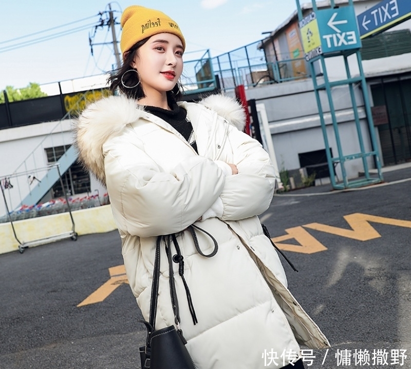 买下|再三建议:羽绒服就买下图这些款式,抗寒又有女人味,关键贼洋气