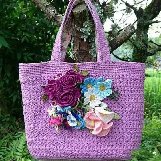 小花片 55款超美的钩花包包,只要会钩不同的花,拼缝在一起,就能做出